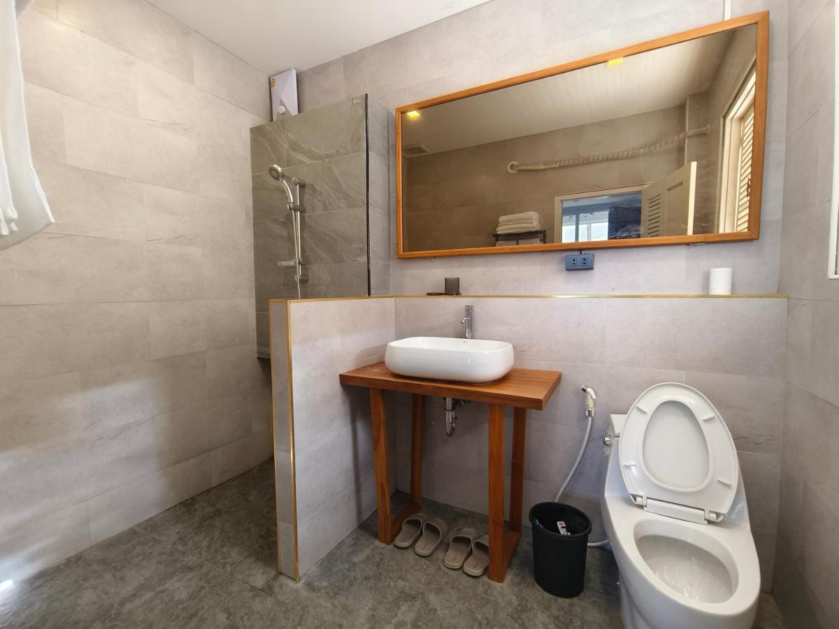 Jenny Airport Lounge Bed & Breakfast Виентиане Екстериор снимка
